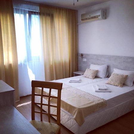 ורברה Guest Rooms Southern Nights מראה חיצוני תמונה