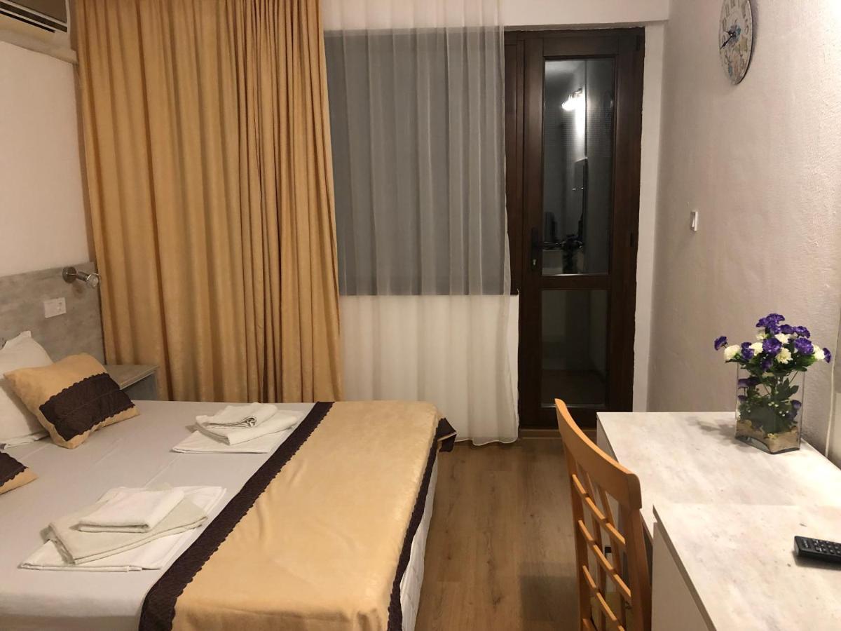 ורברה Guest Rooms Southern Nights מראה חיצוני תמונה